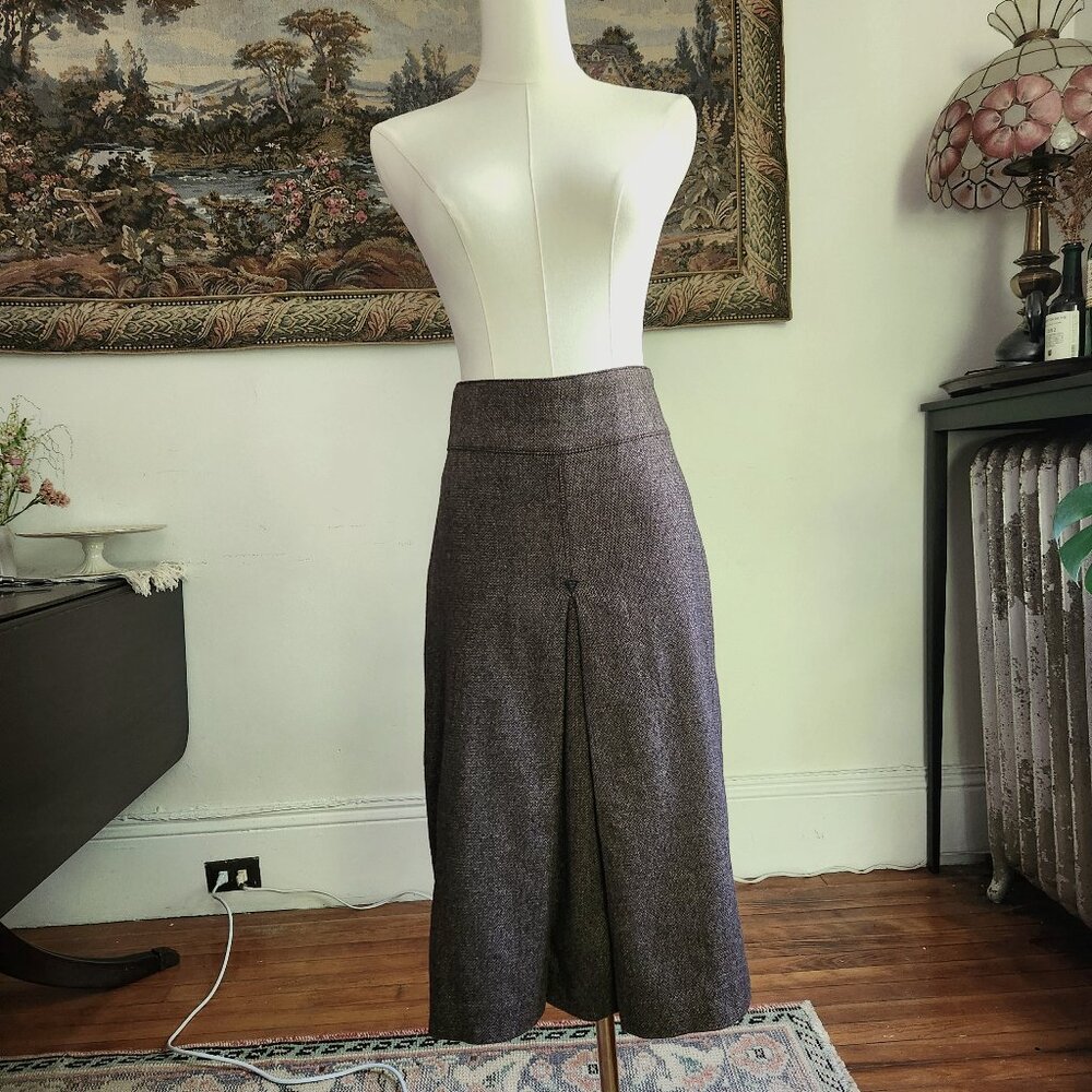 Hennes brown A-line wool skirt with front pleating, size 4